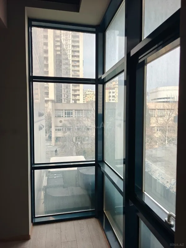 Kirayə verilir 2 otaqlı ofis 92.7 m²