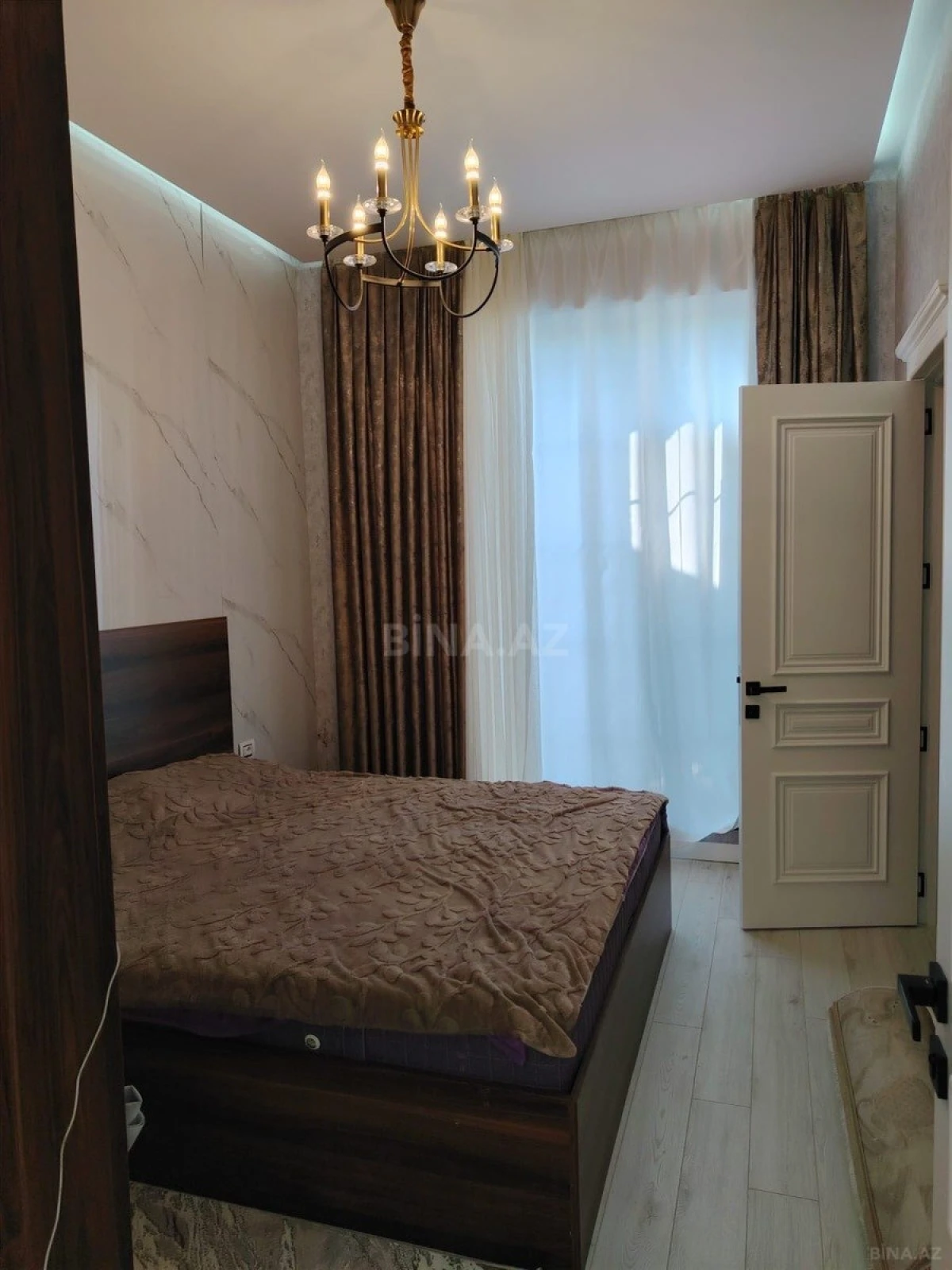 Satılır 6 otaqlı həyət evi 300 m²