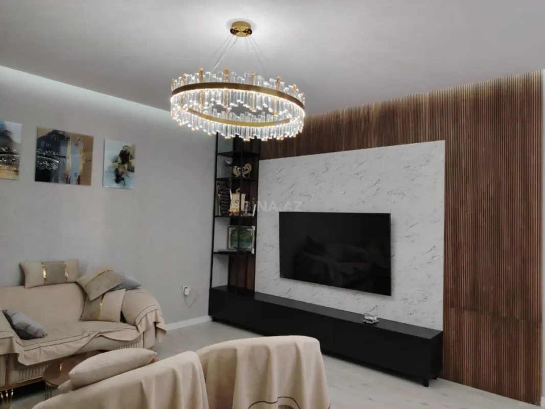 Satılır 6 otaqlı həyət evi 300 m²
