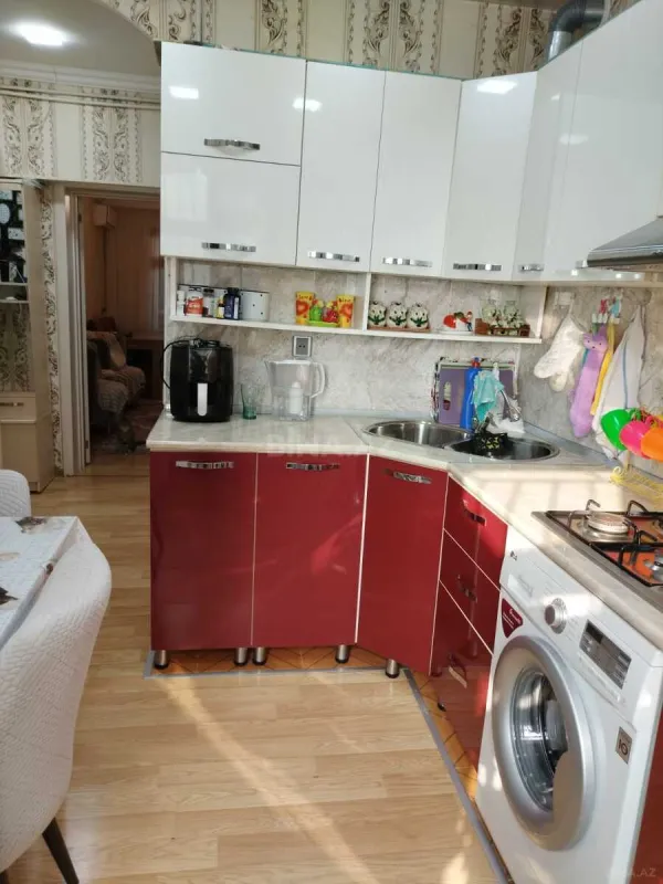 Satılır 3 otaqlı mənzil 45 m²