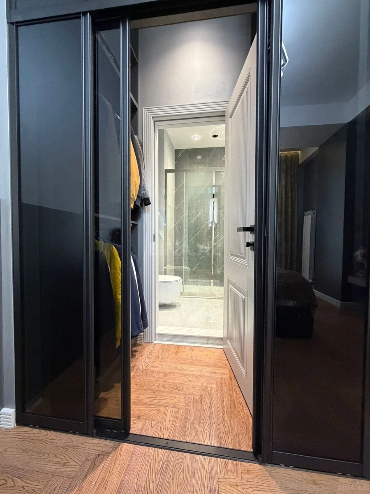 Satılır 3 otaqlı mənzil 136 m²
