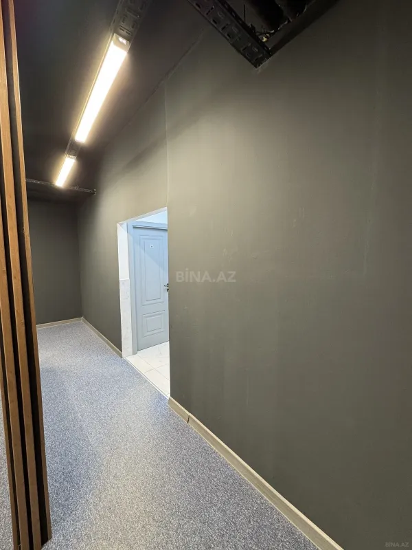 Kirayə verilir 16 otaqlı ofis 530 m²