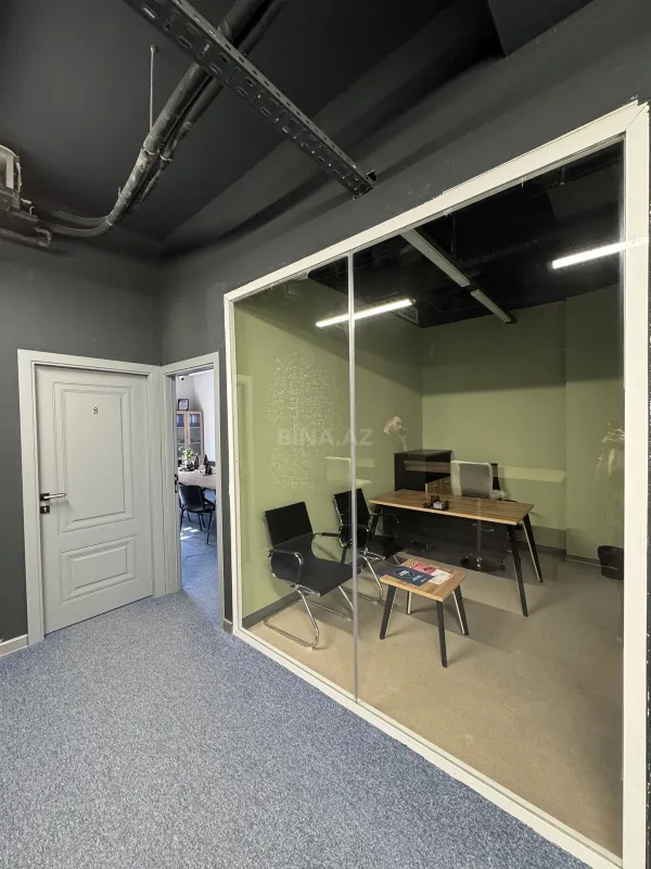 Kirayə verilir 16 otaqlı ofis 530 m²