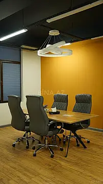 Kirayə verilir 16 otaqlı ofis 530 m²