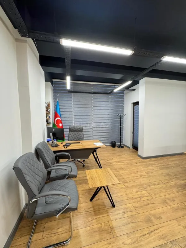 Kirayə verilir 16 otaqlı ofis 530 m²