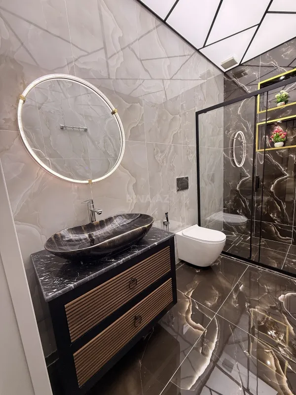 Satılır 3 otaqlı mənzil 158 m²