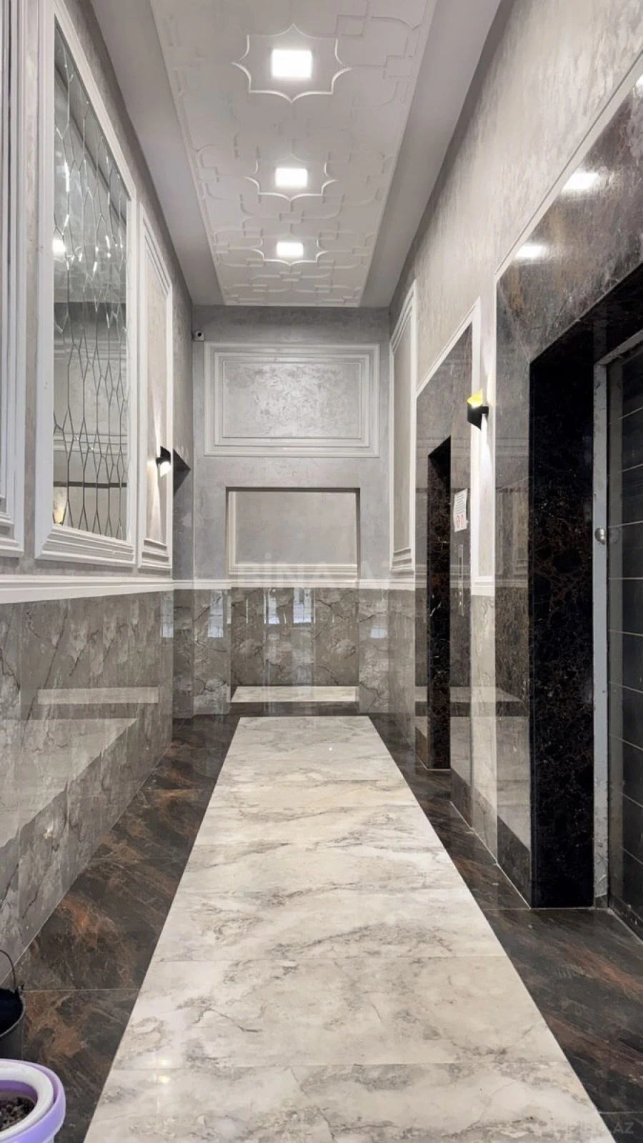 Satılır 3 otaqlı mənzil 158 m²