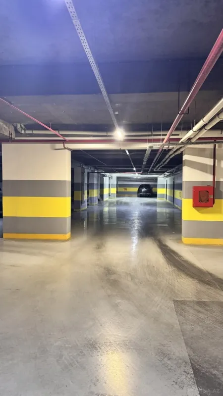 Satılır 3 otaqlı mənzil 158 m²