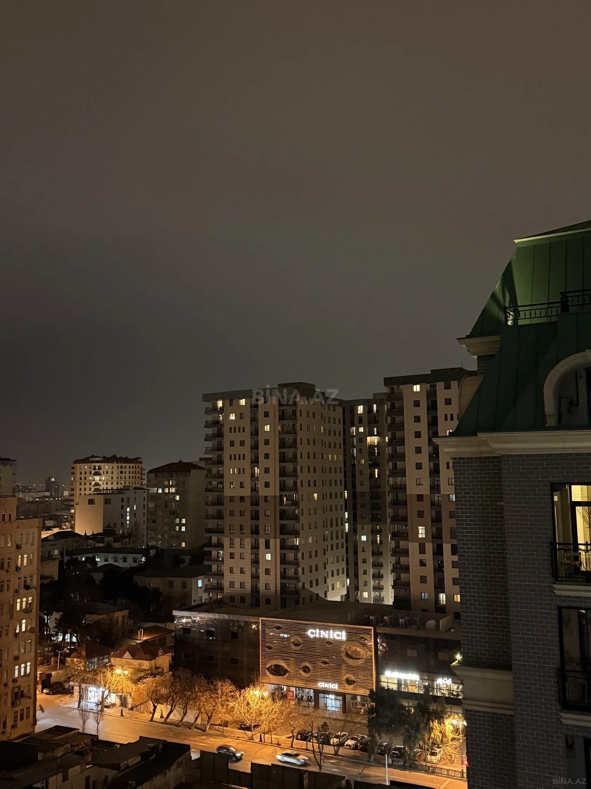 Satılır 3 otaqlı mənzil 158 m²