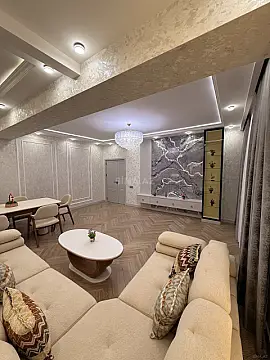 Satılır 3 otaqlı mənzil 158 m²
