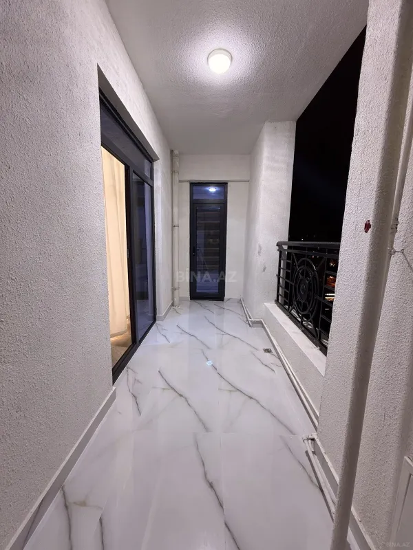 Satılır 3 otaqlı mənzil 158 m²