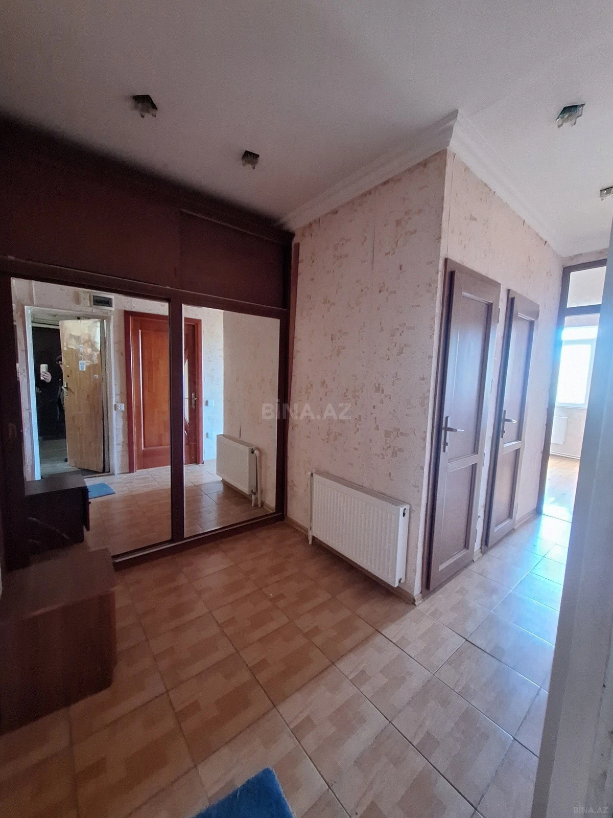 Satılır 2 otaqlı mənzil 60 m²