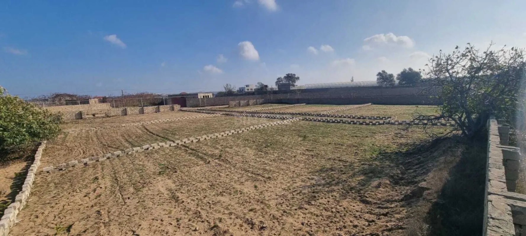 Satılır torpaq sahəsi 12 m²