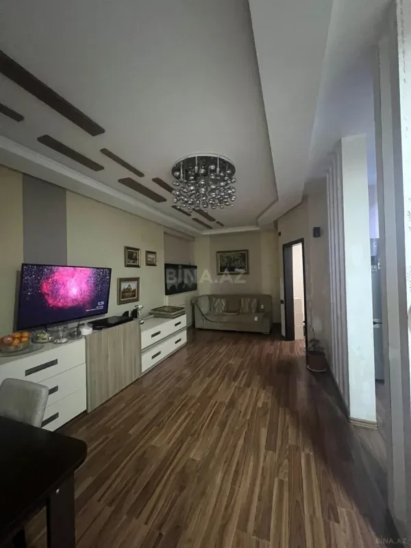 Satılır 2 otaqlı mənzil 98 m²