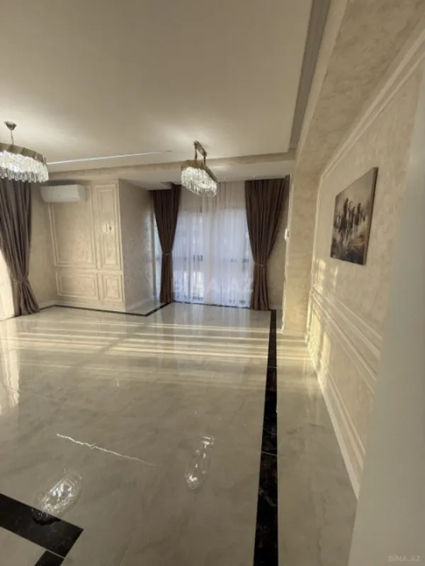 Satılır 3 otaqlı mənzil 125 m²