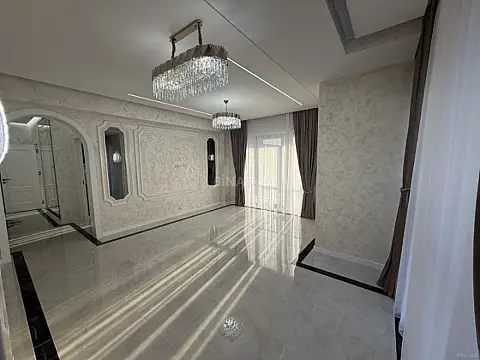 Satılır 3 otaqlı mənzil 125 m²