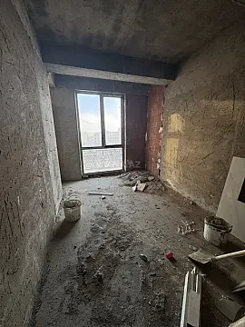 Satılır 4 otaqlı mənzil 146 m²