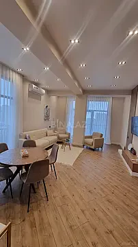 Kirayə verilir 4 otaqlı mənzil 140 m² — Bakı 4 otaq 140.00 m²