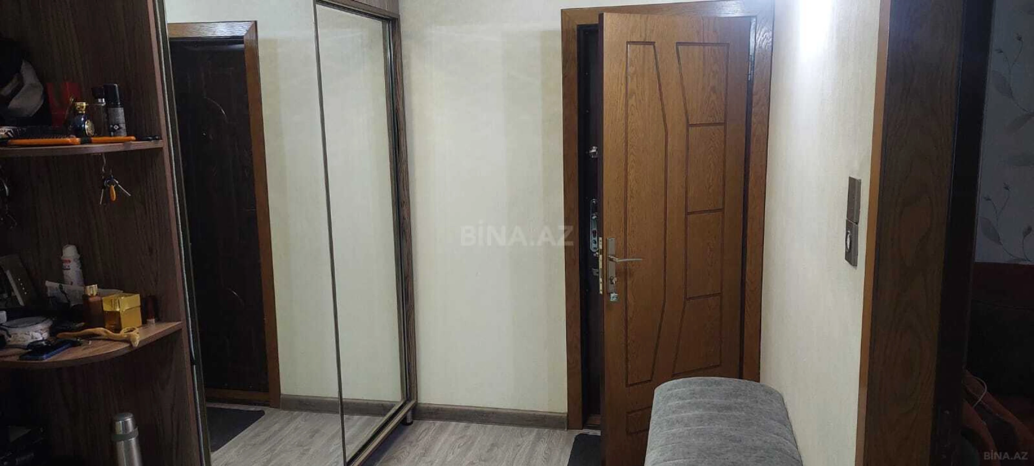 Satılır 5 otaqlı mənzil 120 m²