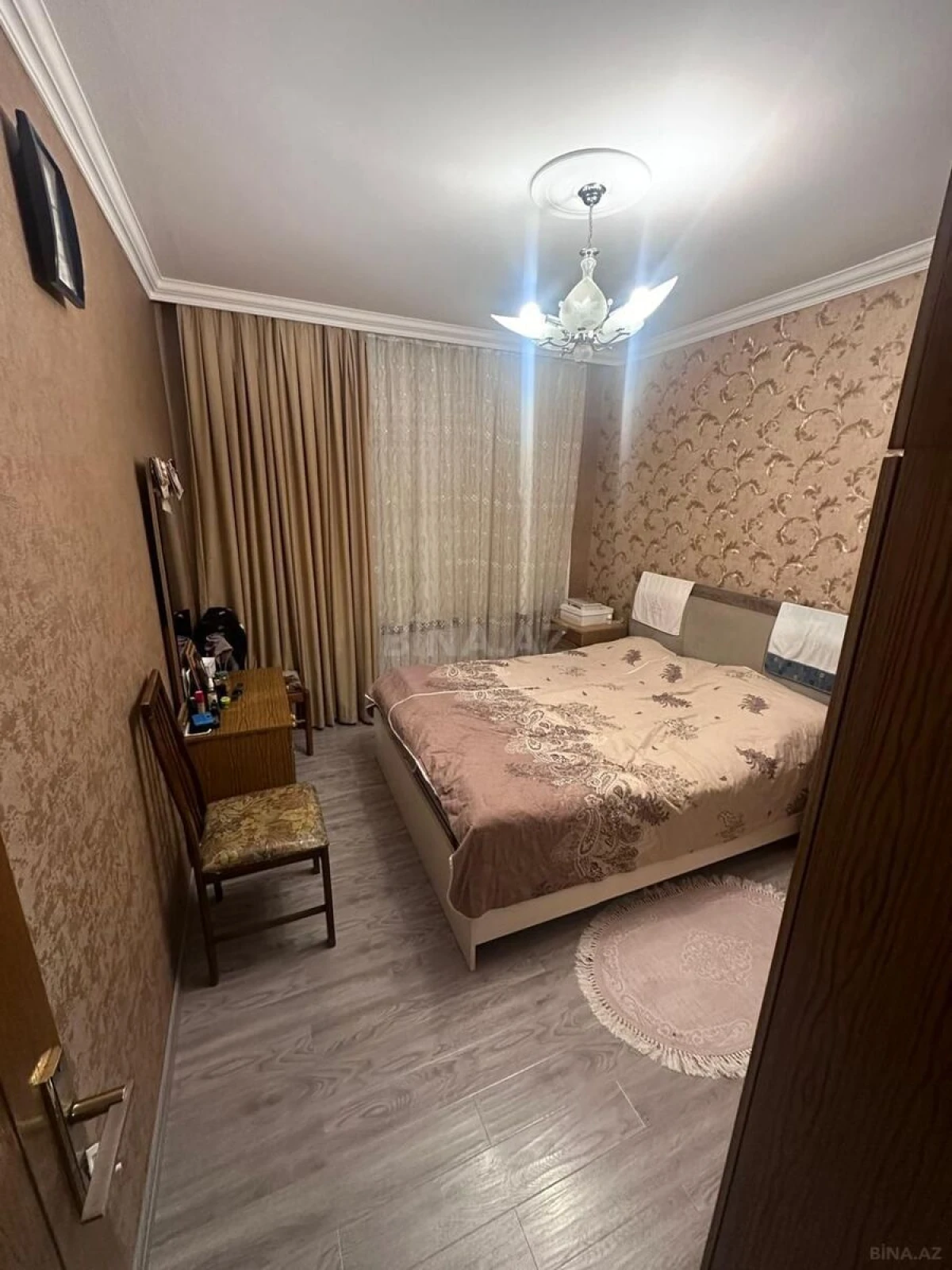 Satılır 5 otaqlı mənzil 120 m²