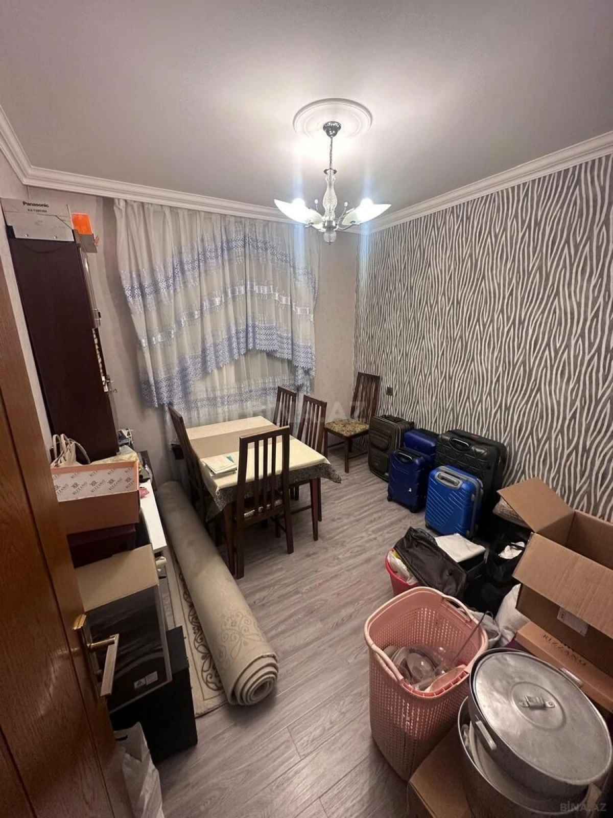 Satılır 5 otaqlı mənzil 120 m²