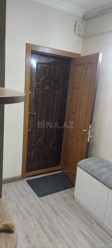 Satılır 5 otaqlı mənzil 120 m²