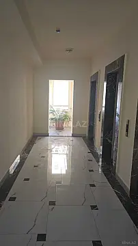 Satılır 4 otaqlı mənzil 165 m²