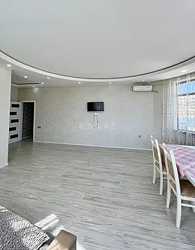 Kirayə verilir 2 otaqlı mənzil 81 m²