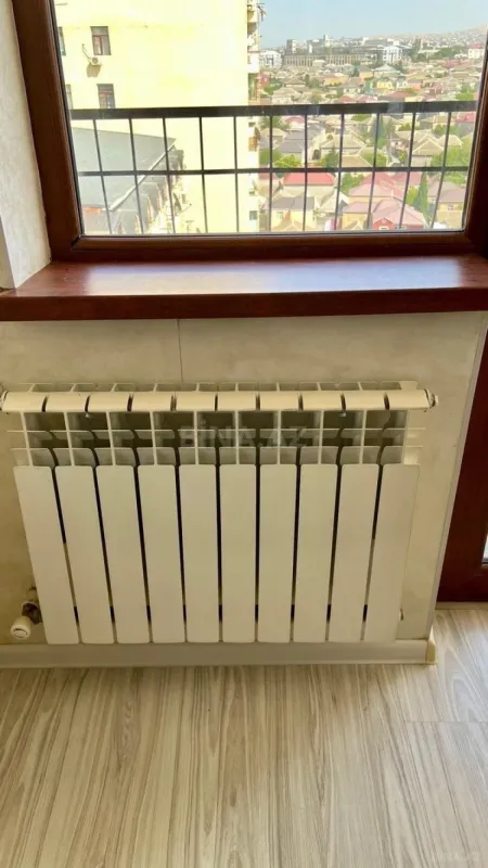 Kirayə verilir 2 otaqlı mənzil 81 m²