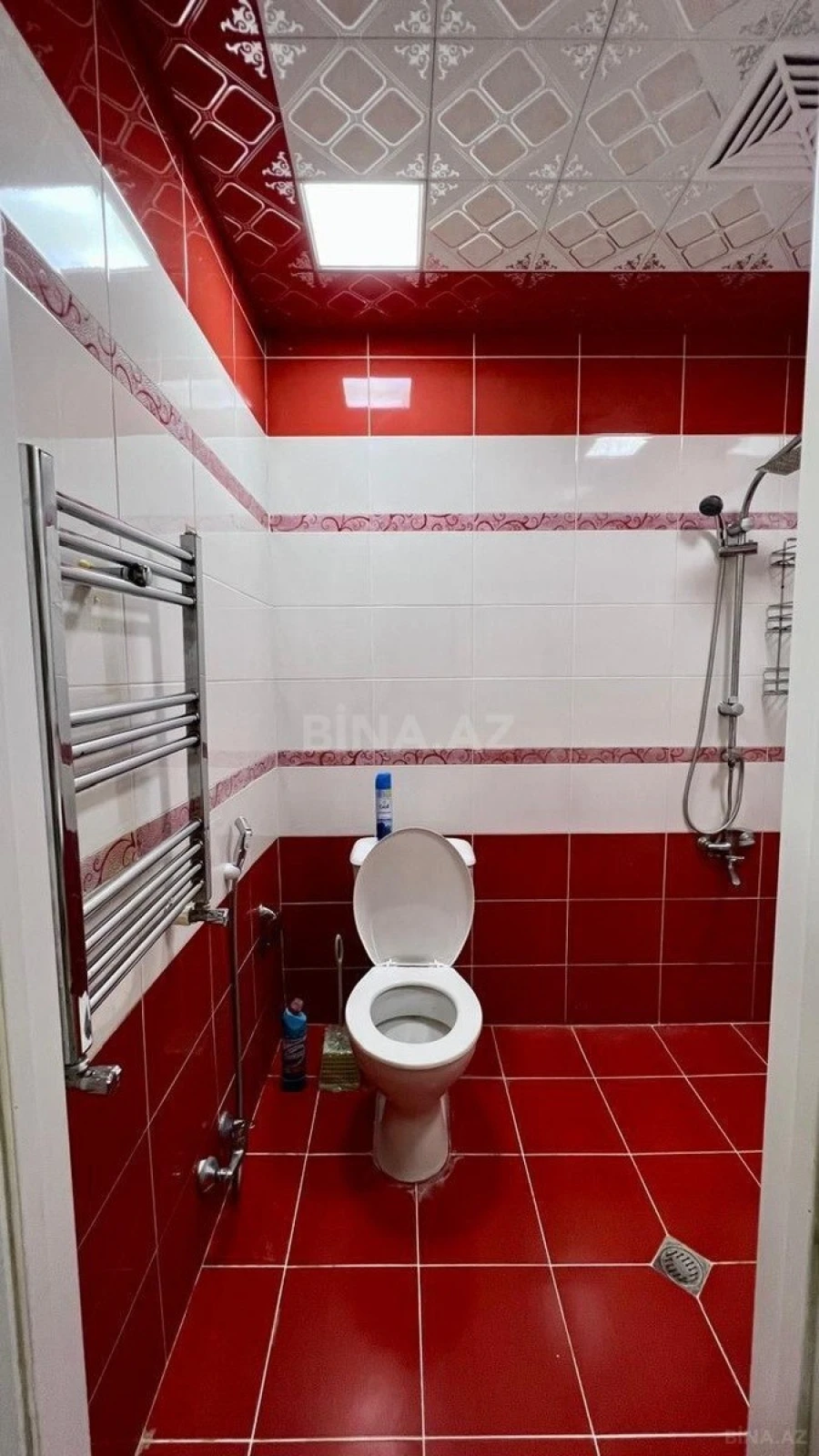 Kirayə verilir 2 otaqlı mənzil 81 m²