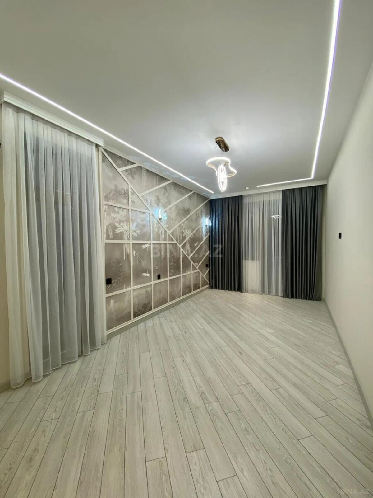 Satılır 4 otaqlı mənzil 150 m²