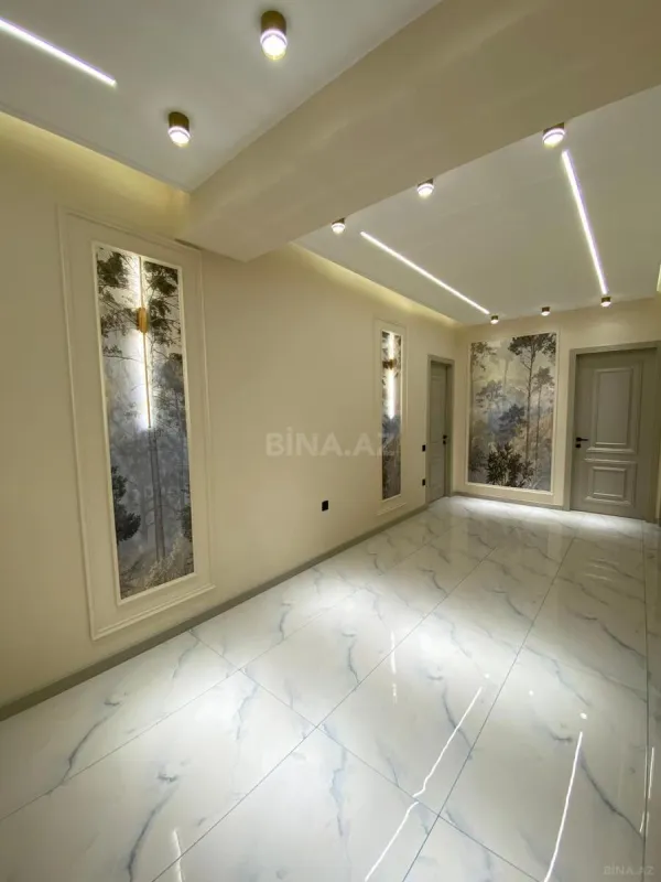Satılır 4 otaqlı mənzil 150 m²
