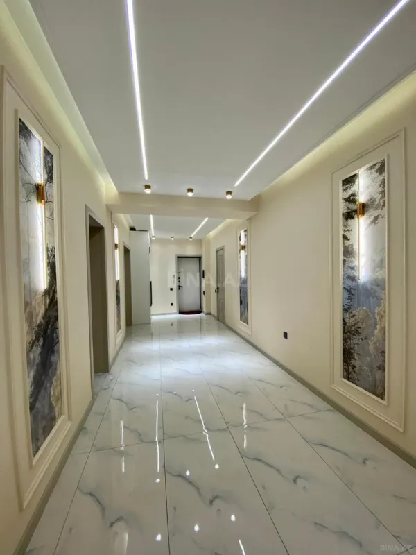 Satılır 4 otaqlı mənzil 150 m²