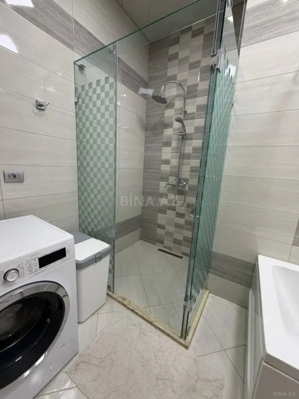 Satılır 7 otaqlı mənzil 450 m²