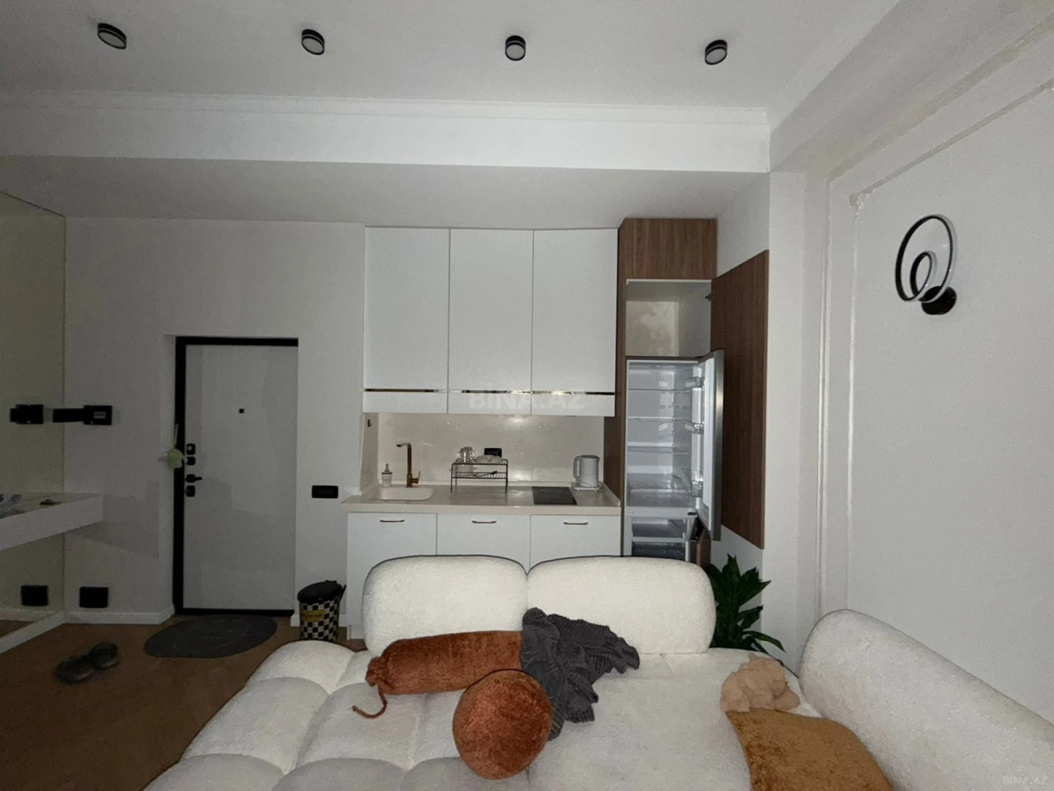 Satılır 2 otaqlı mənzil 45 m²