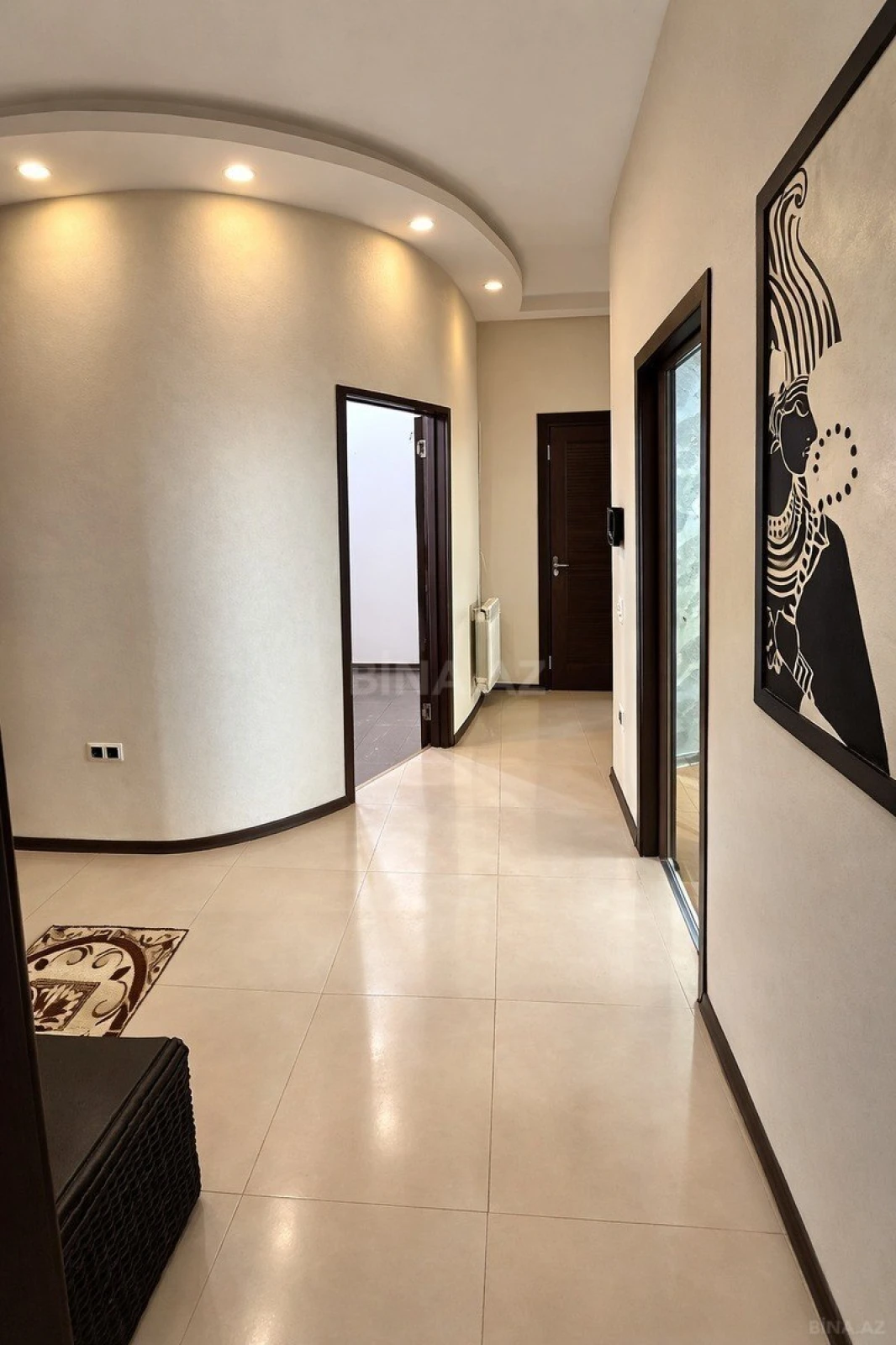 Satılır 3 otaqlı mənzil 94 m²