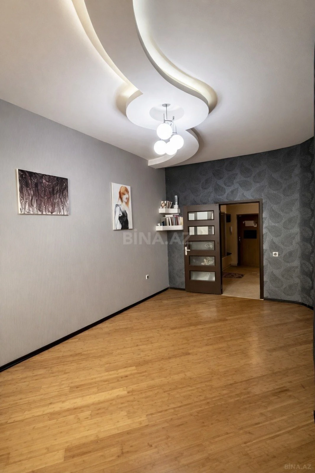 Satılır 3 otaqlı mənzil 94 m²