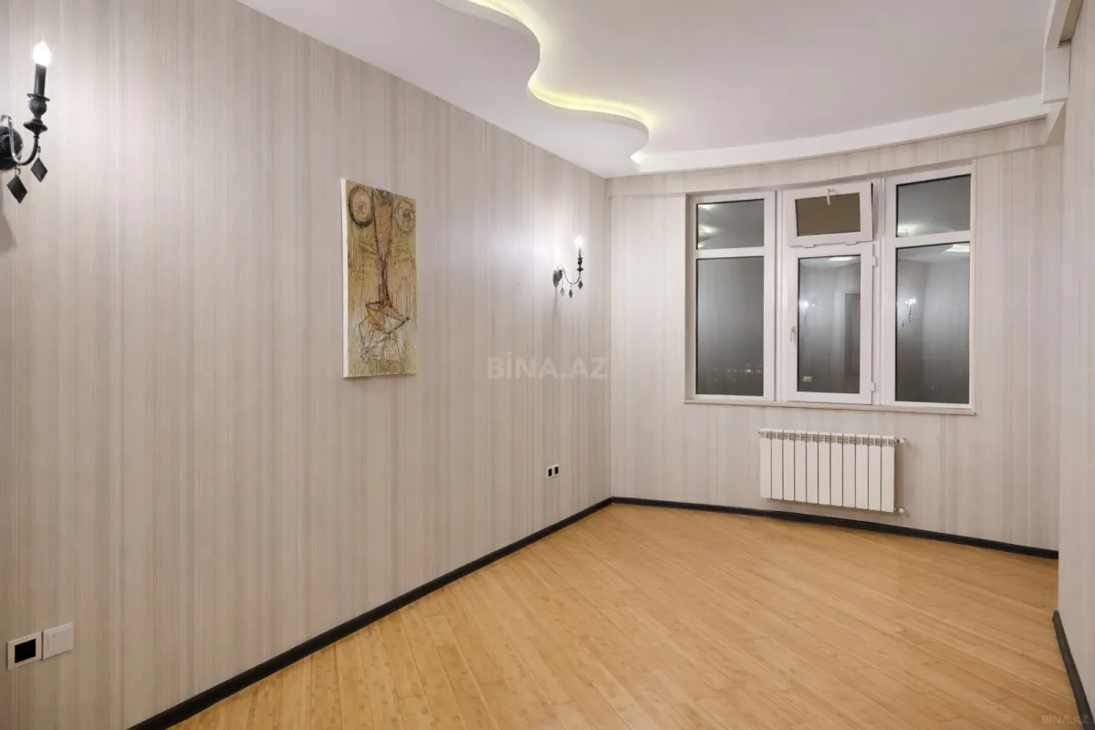 Satılır 3 otaqlı mənzil 94 m²