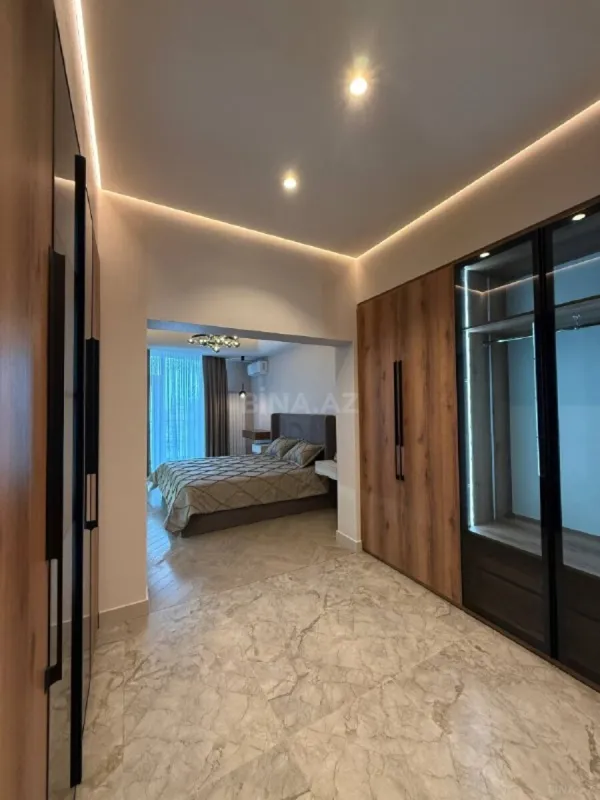 Satılır 3 otaqlı mənzil 106 m²