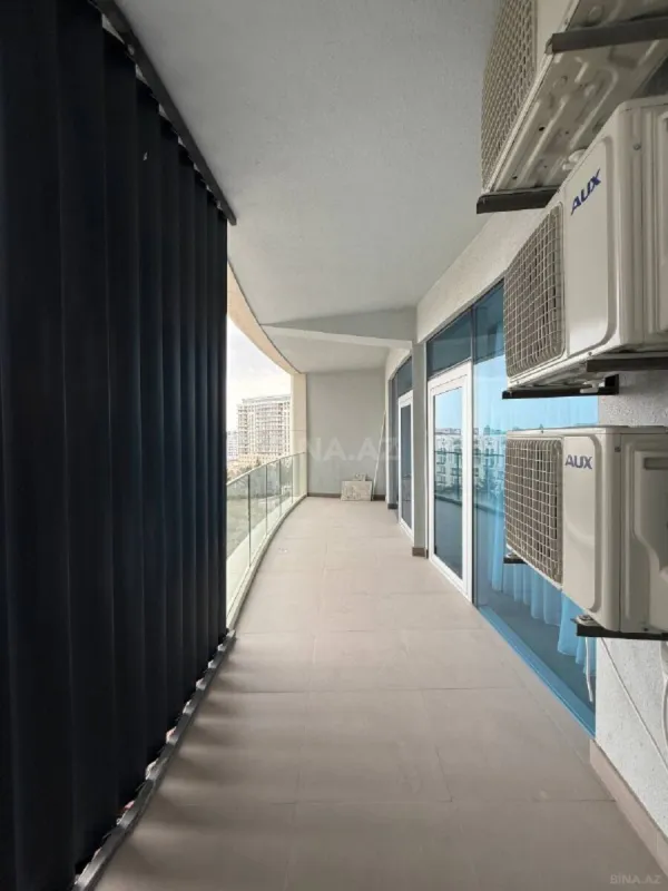 Satılır 3 otaqlı mənzil 106 m²