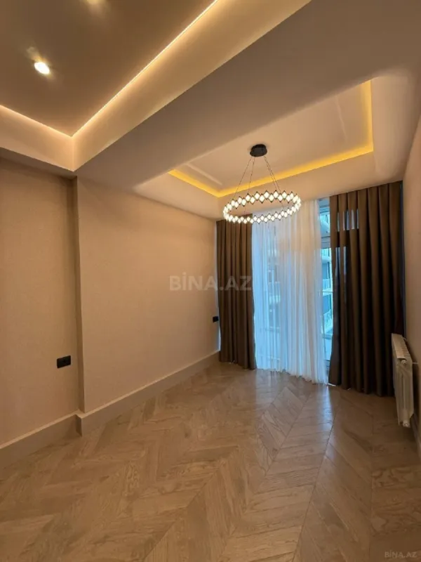 Satılır 3 otaqlı mənzil 106 m²