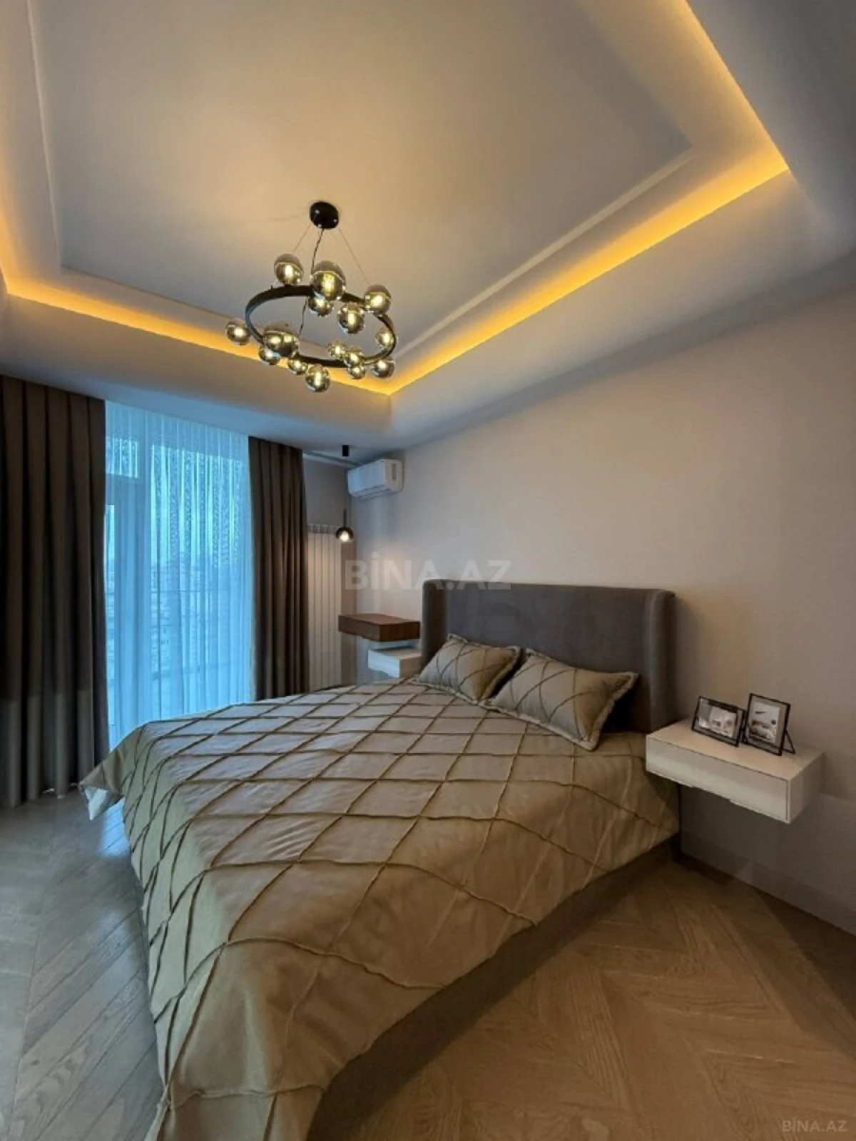 Satılır 3 otaqlı mənzil 106 m²