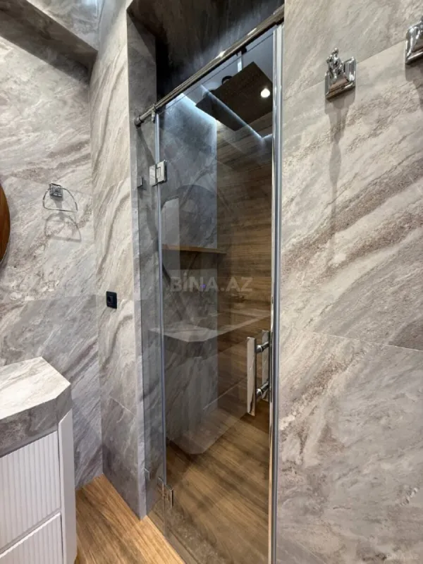 Satılır 3 otaqlı mənzil 106 m²