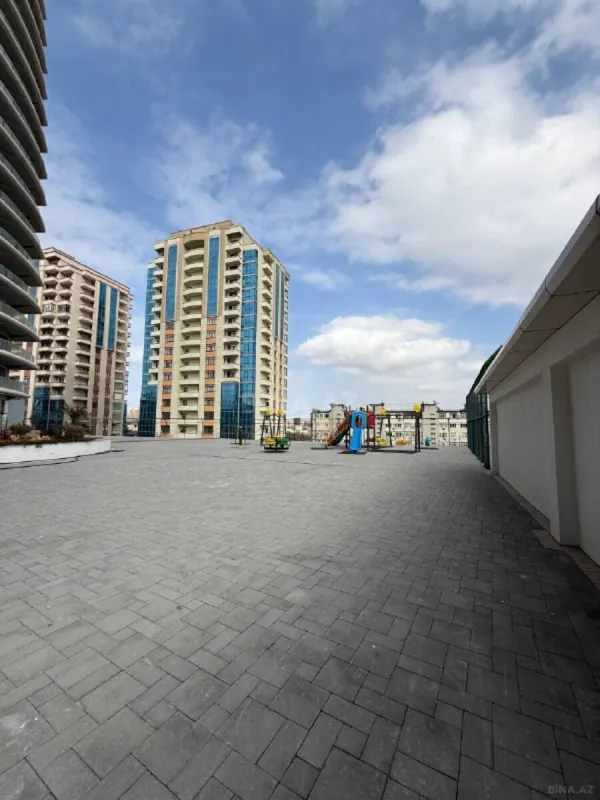 Satılır 3 otaqlı mənzil 106 m²