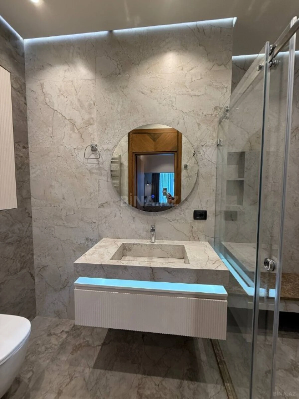 Satılır 3 otaqlı mənzil 106 m²