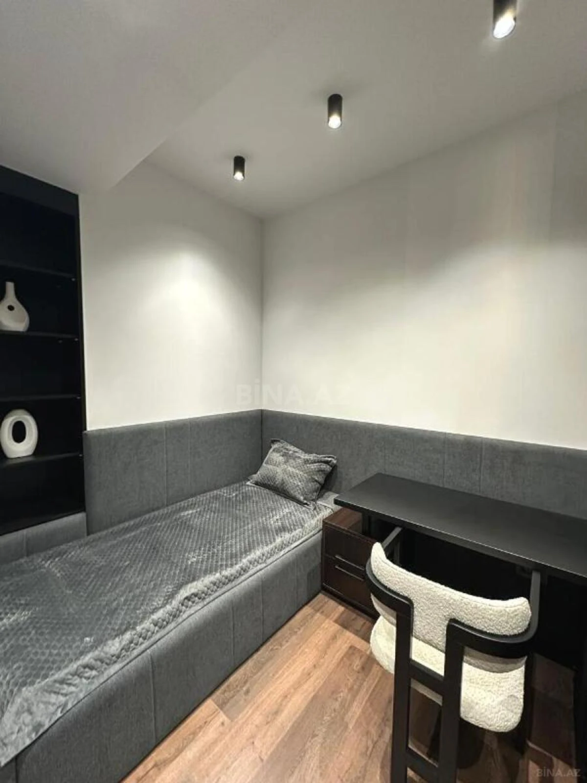 Satılır 2 otaqlı mənzil 67.1 m²