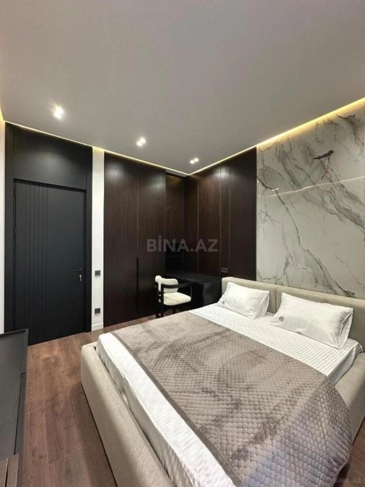 Satılır 2 otaqlı mənzil 67.1 m²