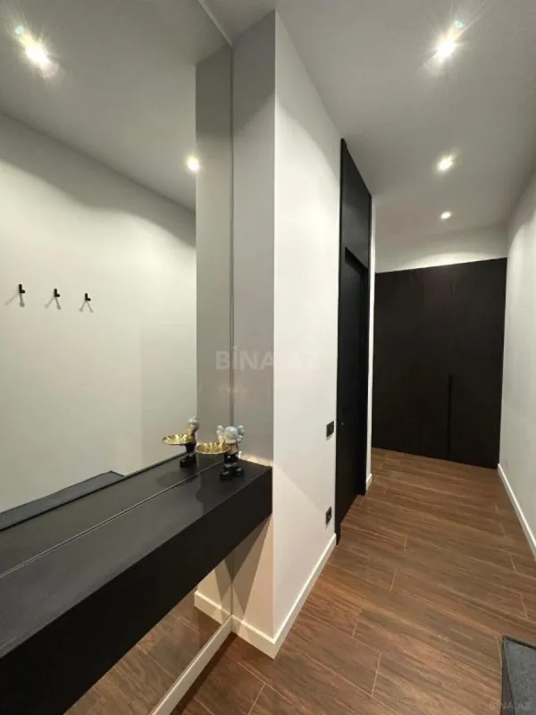 Satılır 2 otaqlı mənzil 67.1 m²