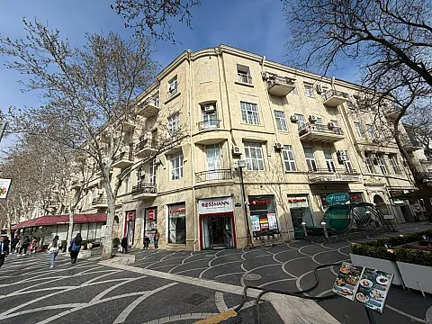 Kirayə verilir 3 otaqlı mənzil 110 m² — Bakı, Sahil qəs. 3 otaq 110.00 m²