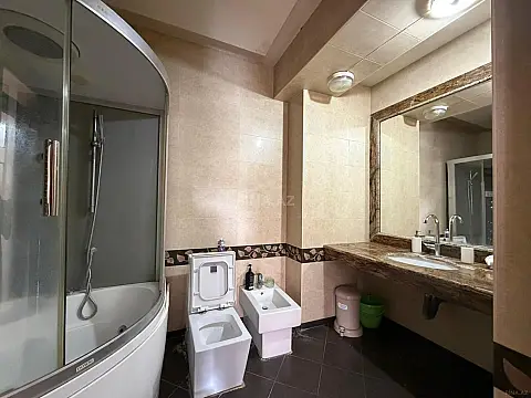 Kirayə verilir 3 otaqlı mənzil 110 m²